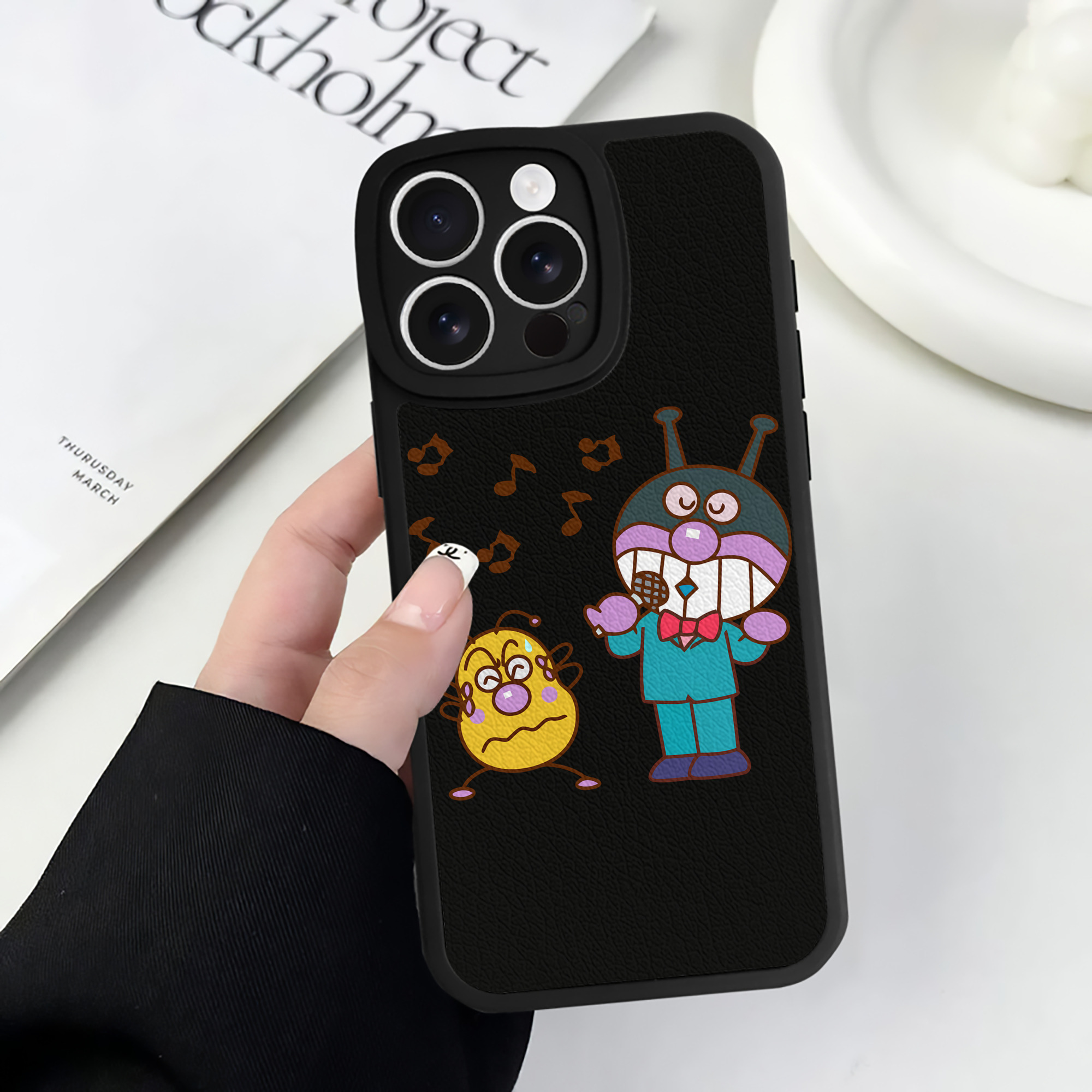 （画像用） アンパンマン Anpanman 【iPhone 16シリーズ対応】シリコンスマホケース（レザー調） 材質：シリコン